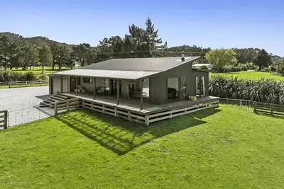 Image de Private Pakawau Inlet house, stunning peaceful views surrounded by adventures