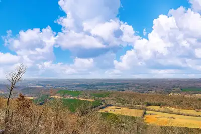 High Brow House - Elevate to Escape