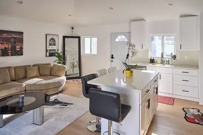 Image de Content Creators All Day>YouTube+Music+Photos+Film