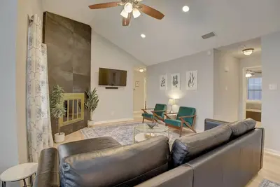 Image de 3-bedroom Relaxing Family Retreat near downtown Fort Worth