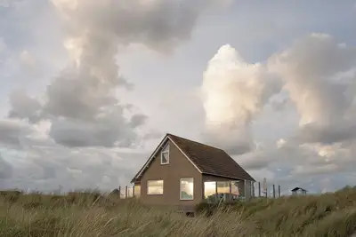 Image de Luxury vacation home Terschelling in nature walking distance from the North Sea