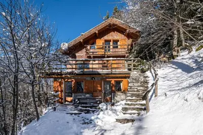 Image de Chalet à Méribel avec service de conciergerie et animaux admis