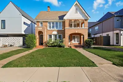 Image de New! University Park | Smu Campus 1 block 1st Fl