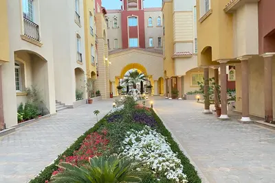 Image de Luxury 3-bedroom  estate with smart home.