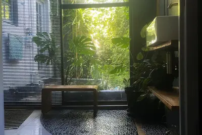 Image de The Secret Room. A tranquil private ensuite room with a separate entrance.