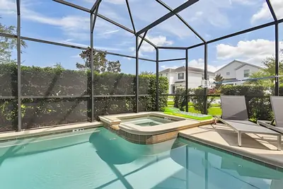 Storey Lake Luxury | 6br Home + Pool