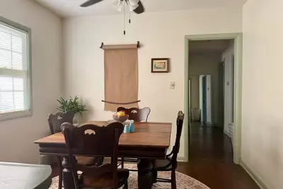 Image de Cozy Cottage • Great Location + Espresso Bar