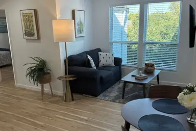 Image de Chic 2-bedroom apartment with Pool view, fitness room in fabulous Dallas