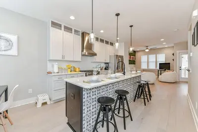 Image de On the Move in Plaza Midwood!