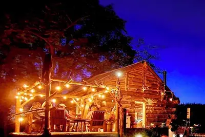 Rustic Cabin with Stunning Views and Walking Paths