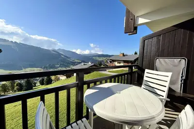 Image de Studio avec vue et balcon Sud