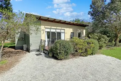 Image de Family-Friendly 3br Villa with Pools, Spa & Starlink with in the Ramada Resort