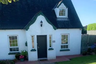 Bayview Holiday Home No 39 by Interhome