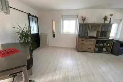 Image de Appartement tout confort à 1, 5 km de la plage – jardin avec barbecue