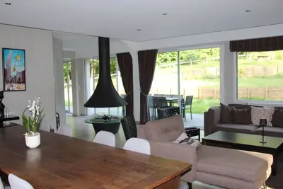 Image de Villa Familiale en forêt, dans le Polo