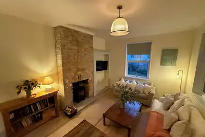 Image de Beautiful Margate Retreat w/ Log burner, Garden, minutes to Beach. Pet friendly!