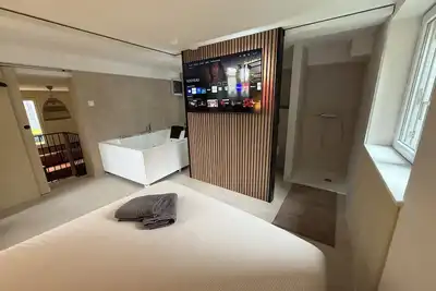 Image de 🏡 Appartement cocooning tout équipé (bain balnéo Kingsize)
