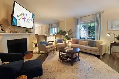 Image de Newly renovated 2br townhome in the heart of James Island