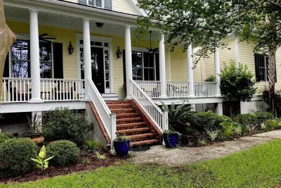 Image de Executive 4 Bedroom 3. 5 Bath House in charming Charleston