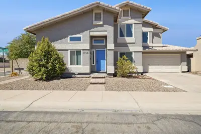 Image de 4br Gilbert Getaway • Winter Escape Near Downtown