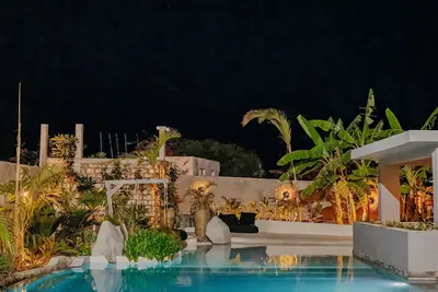 Image de Villa with private use pool and personal chef