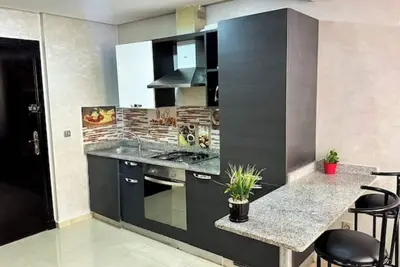 Image de Studio équipé, vue piscine.