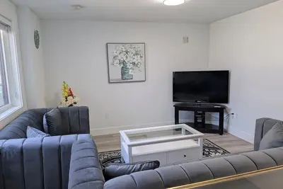 Image de Cozy 2 Bedroom Retreat in South Surrey / White Rock.