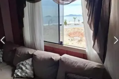 Image de Beach house facing the sea for up to 15 people!