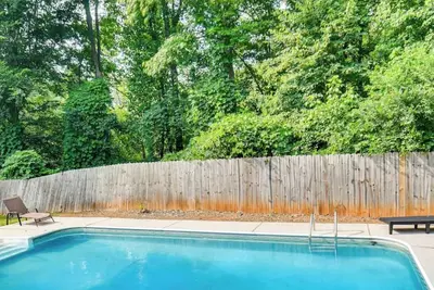 Image de Cozy Monroe Villa Getaway-Poolside Fun & Pet-Friendly!
