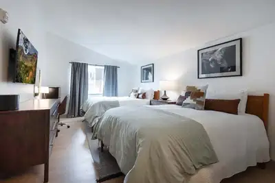 Image de 3012 • 4-Star Zermatt Resort Double Queen Suite