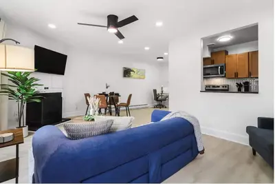 Image de Modern & Elegant Retreat Cozy Capitol Hill Getaway