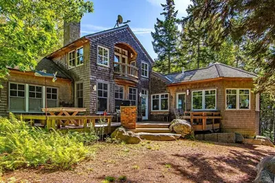 Image de Inner Harbor Retreat - Large, Private Estate