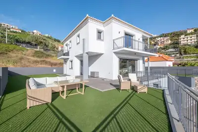 Image de Yuri Big House by Galmi