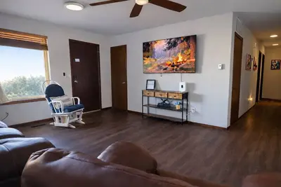 Image de Spacious Group Getaway Near Osu