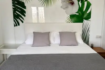 Image de Central Apartment, Excellent Location Next to Urgell Metro Station