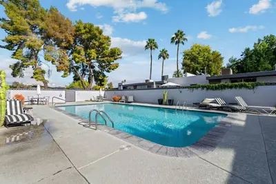 Image de 1 Br Condo|Near Old Town| Patio & Pool