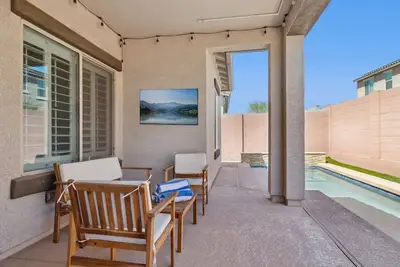 Image de Verrado Views Retreat - Sleeps 12 + Pool