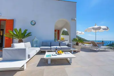 Image de Villa Carmela, with private pool and tennis court