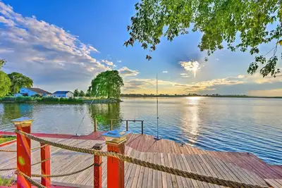 Image de Anchors Away - Waterfront Saginaw Bay Retreat w/ Boat dock & Yard!