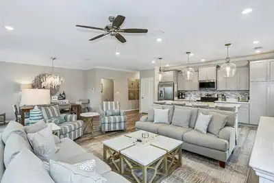 Image de New Listing! Stylish Villa, Lost Key Resort, 2 pools, Golf, Tennis, Pickleball, Fun for Everyone!