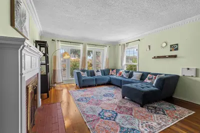 Image de 20% Off Monthly & Charming 3br w Private Backyard