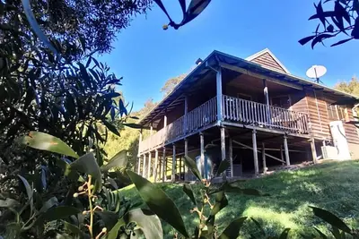 Image de Tall Trees Eco Retreat - Satinwood Cottage