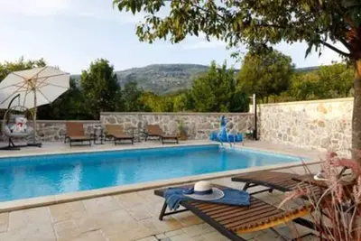 Image de Holiday home Lišnjak by Villas Guide