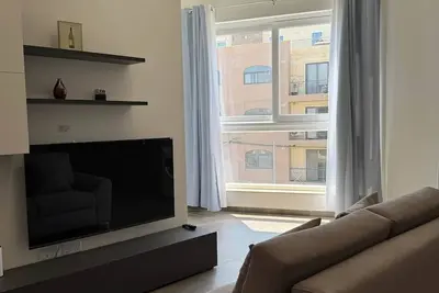 Image de Modern 2-Br Apartment  with Terrace - by HostMT