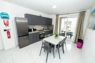 Image de Spacious Family Stay in Malta 3br – by HostMT