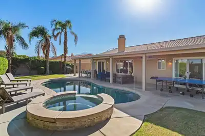 Image de The Hidden Gem of Indio by Navigate Stays