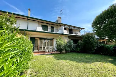 Image de Belle villa avec jardin privé