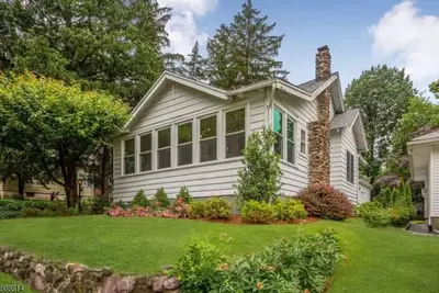 Image de 3-bedroom house in nice Bloomfield with Ac