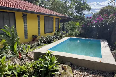 Image de Maravillosa casa campestre en las montañas. Pet Friendly!