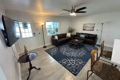 Image de Family beach stay at the Manatee!